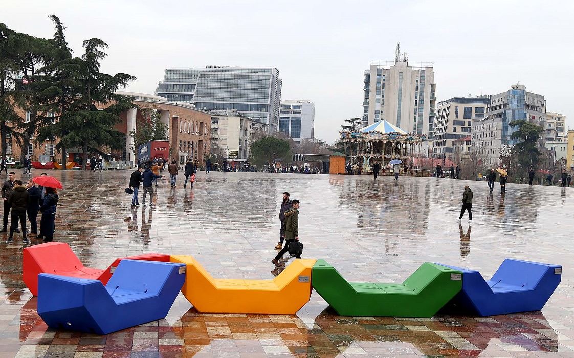 Ulje temperaturash dhe reshje shiu, mësoni parashikimin e motit për këtë të diel