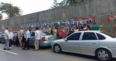 Lëkundje të forta tërmeti në Greqi dhe Turqi, qytetarët e tmerruar “pushtojnë” rrugët