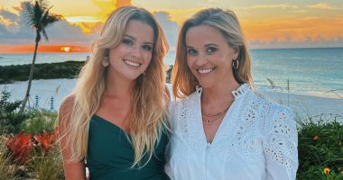 “Bëmë mama të të ngjaj” i përshtatet më së miri Reese Witherspoon dhe së bijës, aktorja ndan fotot e ëmbla
