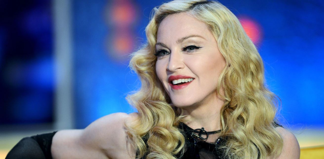 “Jam e fiksuar pas seksit”, Madonna befason me deklaratën