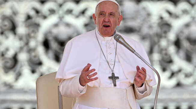 Papa Françesku: Lufta e tretë botërore po zhvillohet, duke shkaktuar shkatërrim kudo