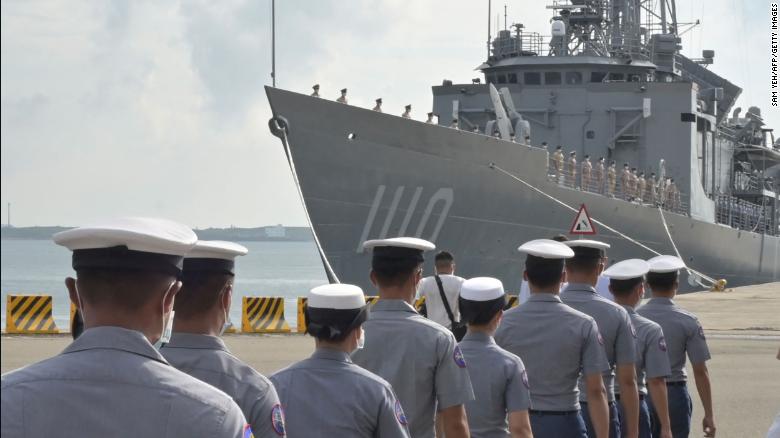 Kina paralajmëron SHBA-në: Pezulloni marrëveshjen e armëve me Tajvanin