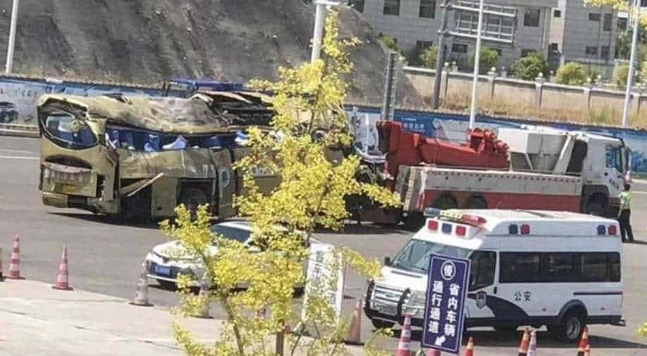 Aksidentohet autobusi që transportonte të infektuar me Covid, 27 të vdekur
