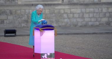 Orë kritike për Mbretëreshën Elizabeth, reagime nga politikanët dhe zyrtarët anembanë botës