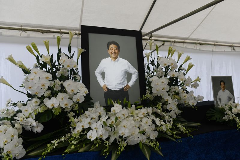 Funerali shtetëror për ish-kryeministrin japonez Shinzo Abe do të kushtojë 12 milionë dollarë