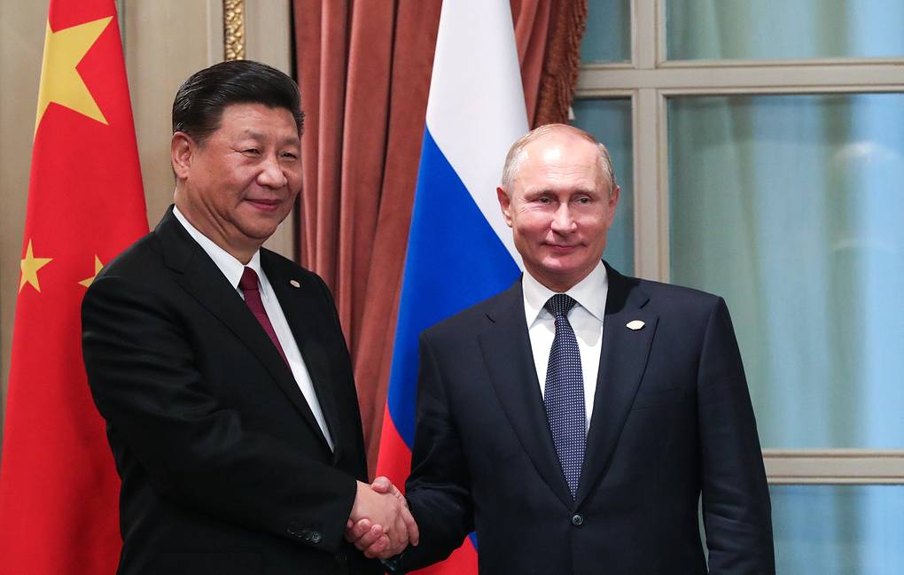 Kina “i zgjat dorën” Rusisë: Do krijojmë partneritet të ngushtë për çështjet e energjisë