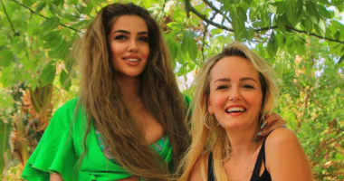 Shoqe për kokë, Adriana Matoshi i dedikon Arjola Demirit fjalët më të ndjera për ditëlindje