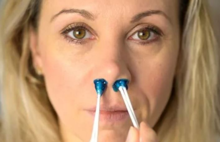 Paralajmërimi i ekspertit: Pse nuk duhet t’i hiqni qimet e hundës