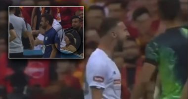 VIDEO/Momenti entuziast kur Endri Çekiçi i dedikon golin Megi Pojanit në stadiumin turk