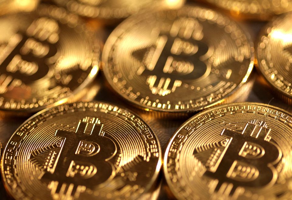 Bitcoin kërcen mbi 20,000 dollarë për herë të parë në rreth një javë