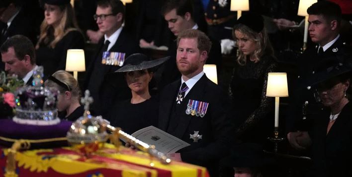 Kamerat fokusojnë momentin e ëmbël mes Princeshës Charlotte dhe xhaxhait të saj Princ Harry