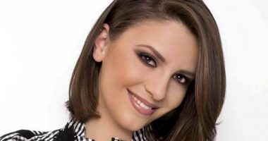 FOTO/ Romancë dhe puthje, Rosela Gjylbegu prezanton për herë të parë të dashurin