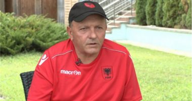 Legjenda e futbollit shqiptar ka një thirrje për tifozët: Humbjet dhembin, por ky grup do na bëjë krenar!