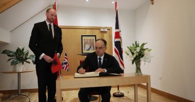 Begaj mesazh për ndarjen nga jeta të Mbretëreshës Elizabeth: Ia kushtoi jetën shërbimit ndaj kombit