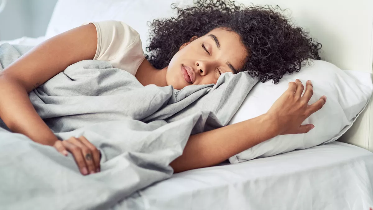 Çfarë ndodh me trurin ndërsa flini?