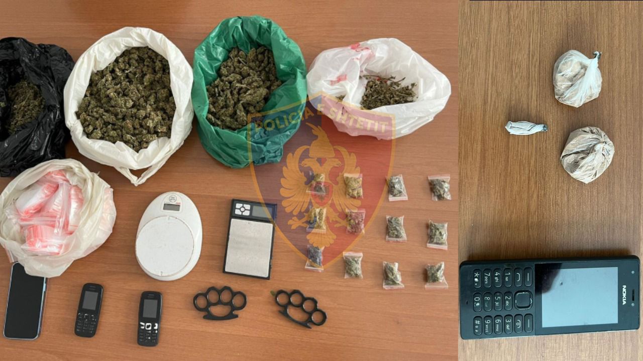 EMRAT/ Kanabis, heroinë dhe peshore elektronike, 4 të arrestuar në Tiranë