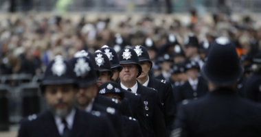 Britania përcjell sot Mbretëreshën, asnjë fluturim mbi qiellin e Londrës