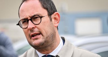 Kërcënohet me jetë ministri belg i Drejtësisë, dyshohet se autorët donin ta rrëmbenin, pranë shtëpisë gjendet makinë dhe armë