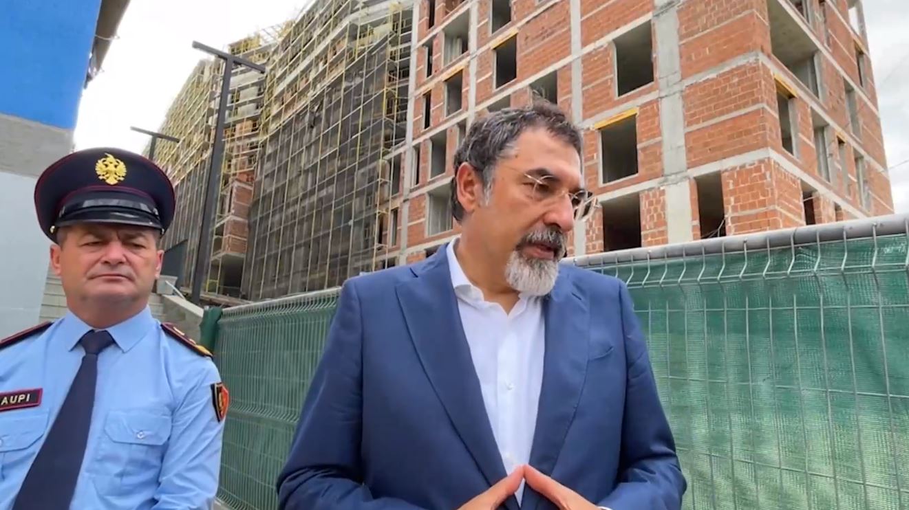 Operacioni i konfiskimit, Çuçi në terren: Pallati ka 12000 m2 shtesë pa leje, ndërtuesi të zgjedhë opsionet