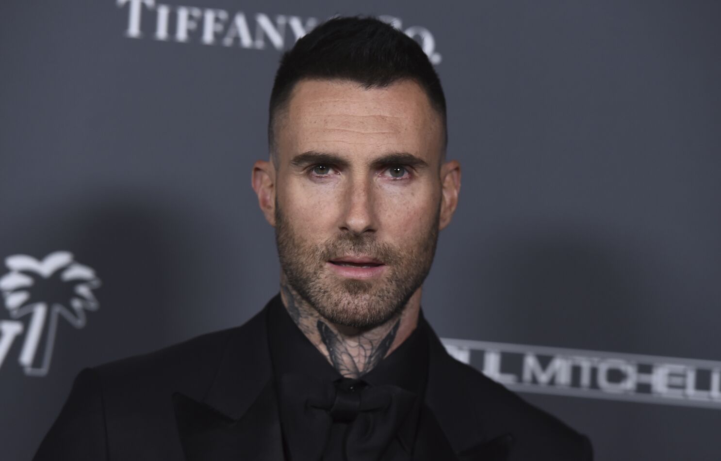 Thellohet skandali i tradhtisë, instruktorja e joga-s kundër Adam Levine: Më tha ‘dua ta kaloj ditën me ty’