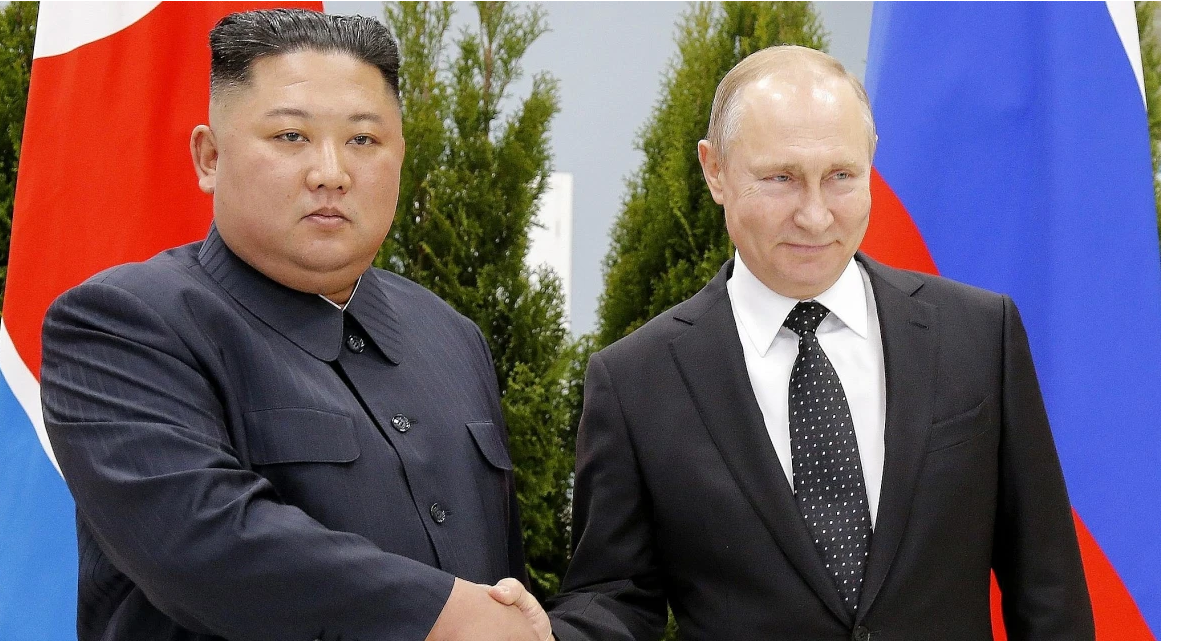 “Mbylle gojën”, Inteligjenca amerikane tha se Koreja e Veriut po furnizon Rusinë me armë, vendi komunist i përgjigjet keq Biden-it