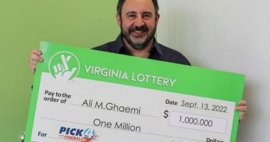 Burri blen 200 bileta lotarie me të njëjtat numra dhe fiton plot 1 milion dollarë