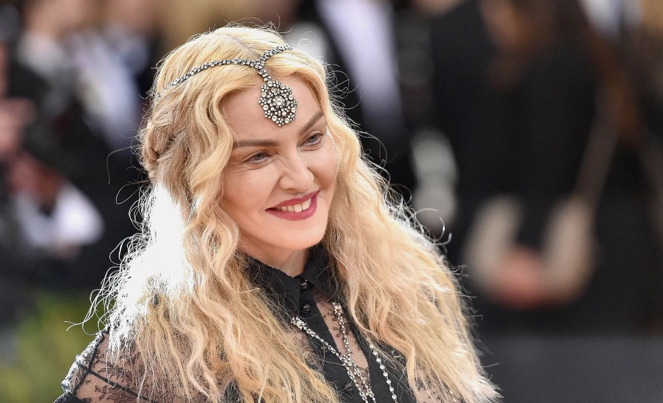 Madonna si Leo DiCaprio, historitë e dashurisë me burra të paktën 28 vite më të rinj