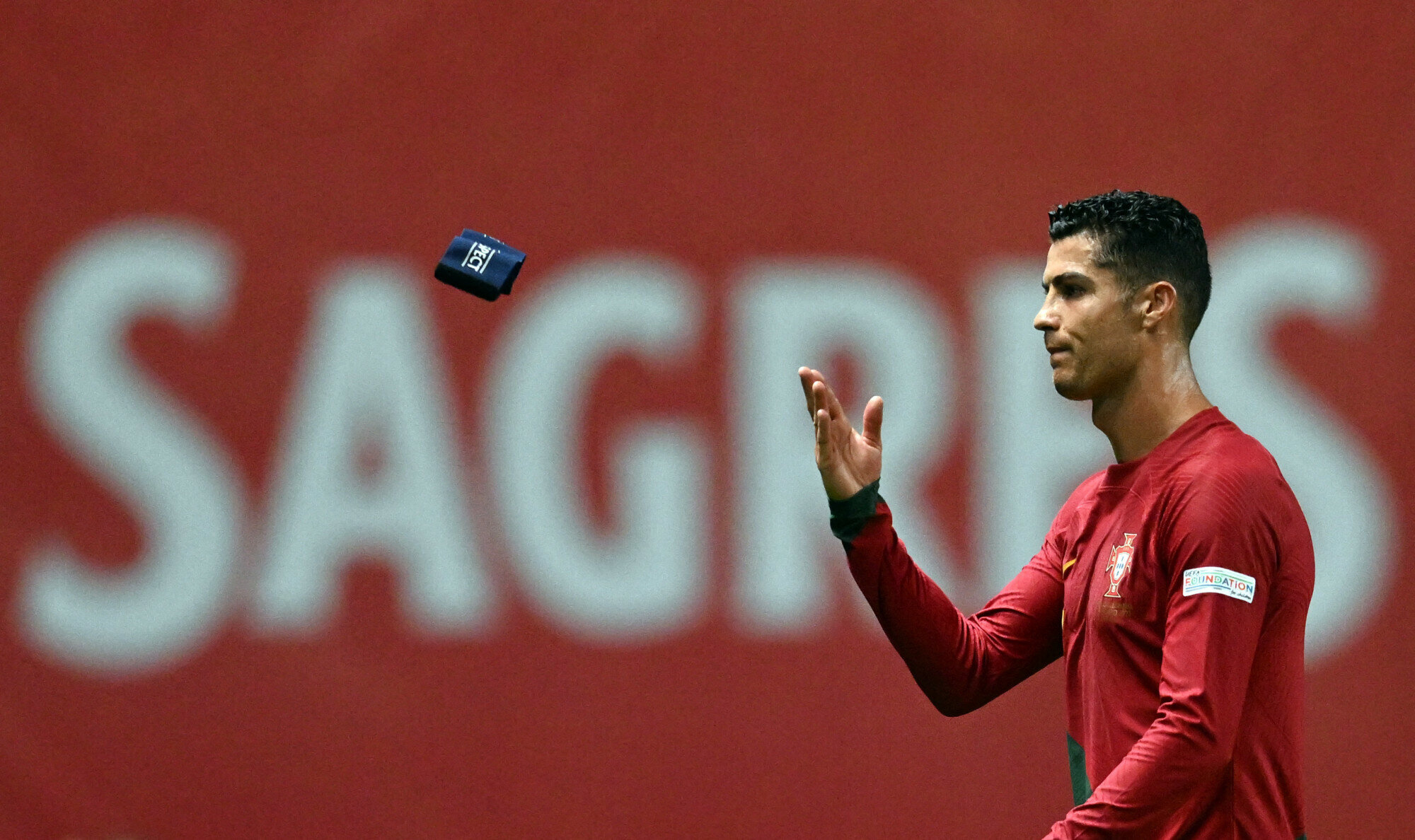 Pse nuk i rezistoi humbjes Cristiano Ronaldo? Shiritin e kapitenit e hodhi dhe në një ndeshje tjetër