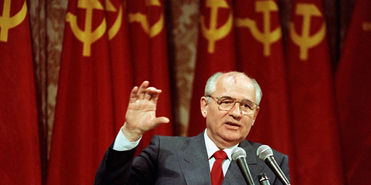 Mikhail Gorbachev e bëri Rusinë pothuajse demokratike