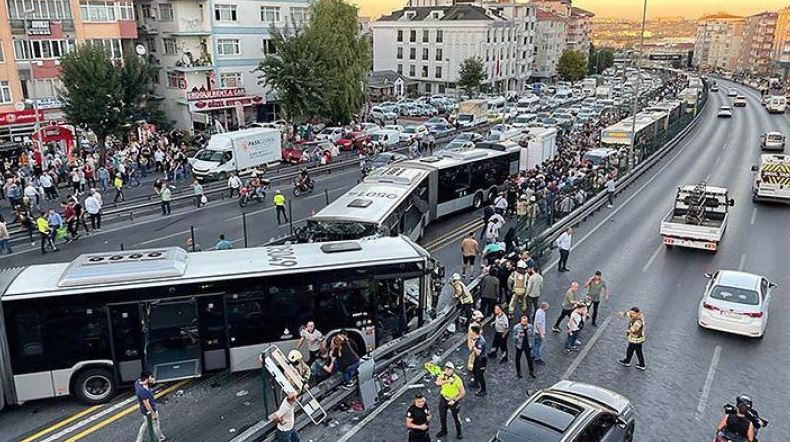 Aksident i frikshëm në Stamboll, përplasen dy metrobusë, 99 të plagosur