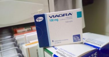 29-vjeçari hyn në një farmaci dhe vjedh të gjithë pakot me viagra