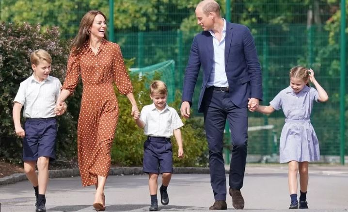 Familja mbretërore, dita e parë në shkollë për George, Charlotte dhe Louis