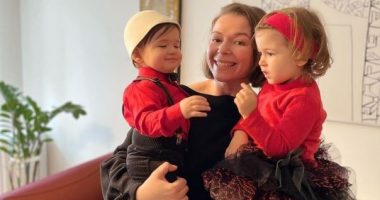 Rona Nishliu dedikim të ndjerë së bijës: 3 vjet në duart e mija