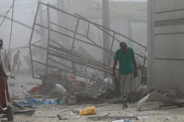 Shpërthime të fuqishme  pranë ministrisë së Arsimit në Somali, dhjetëra viktima