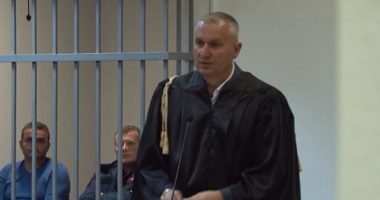 U largua nga një prej seancave të Orges Bilbilit e Anterio Kaloshit, Apeli i GJKKO-së gjobit avokatin Detar Hysi