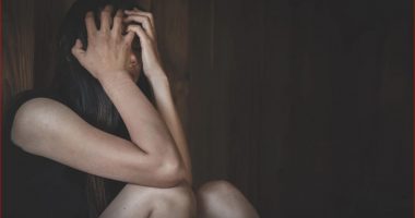 Përdhunoi të miturën nën kërcënimin e armës, 53-vjeçari ngarkoi foto në internet për “klientët”