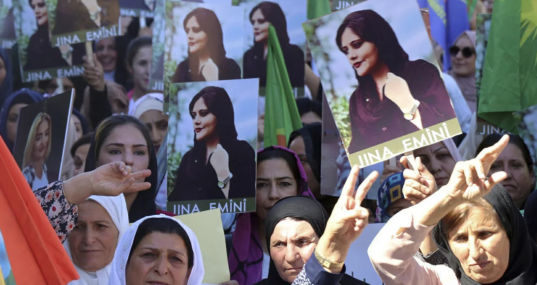 Mbi 100 të vdekur nga protestat në Iran, mes tyre 27 fëmijë