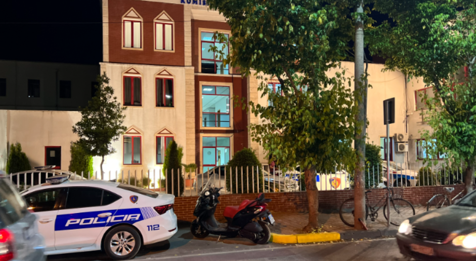 A 32 year old dies after being arrested