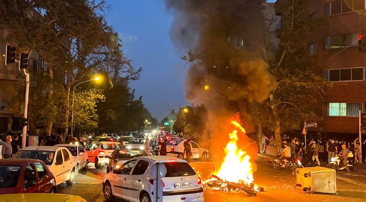 Revolta në Iran, 233 të vrarë në protestat që kanë hyrë në javën e pestë