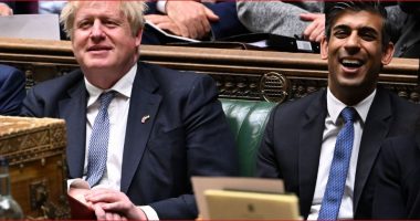 Skenarët pas takimit të fshehtë Johnson-Sunak, ndërsa ish-kancelari kryeson garën e kryeministrit