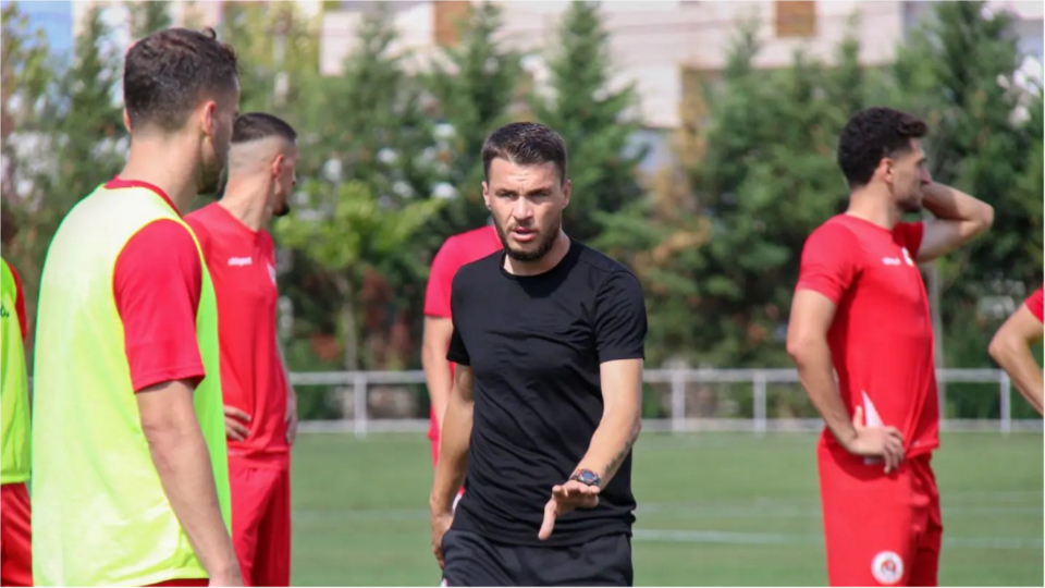 Një futbollist mungon e një tjetër kthehet, Kastrioti vazhdon përgatitjet për Teutën