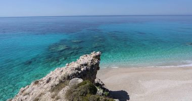 Tjetërsimi i pronave, sekuestrohen një sipërfaqe toke me vlerë 8 milionë euro në Himarë, Dhërmi e Gjilekë