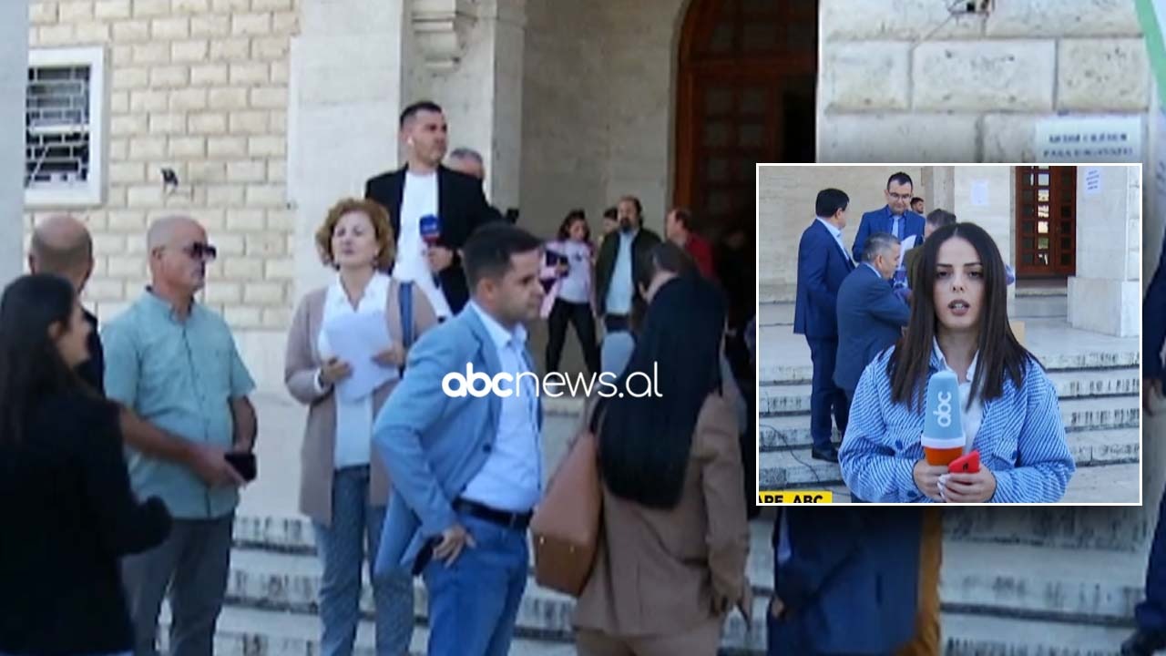 Pedagogët vijojnë protestën: Nëse nuk na merren parasysh kërkesat, bojkotojmë mësimin