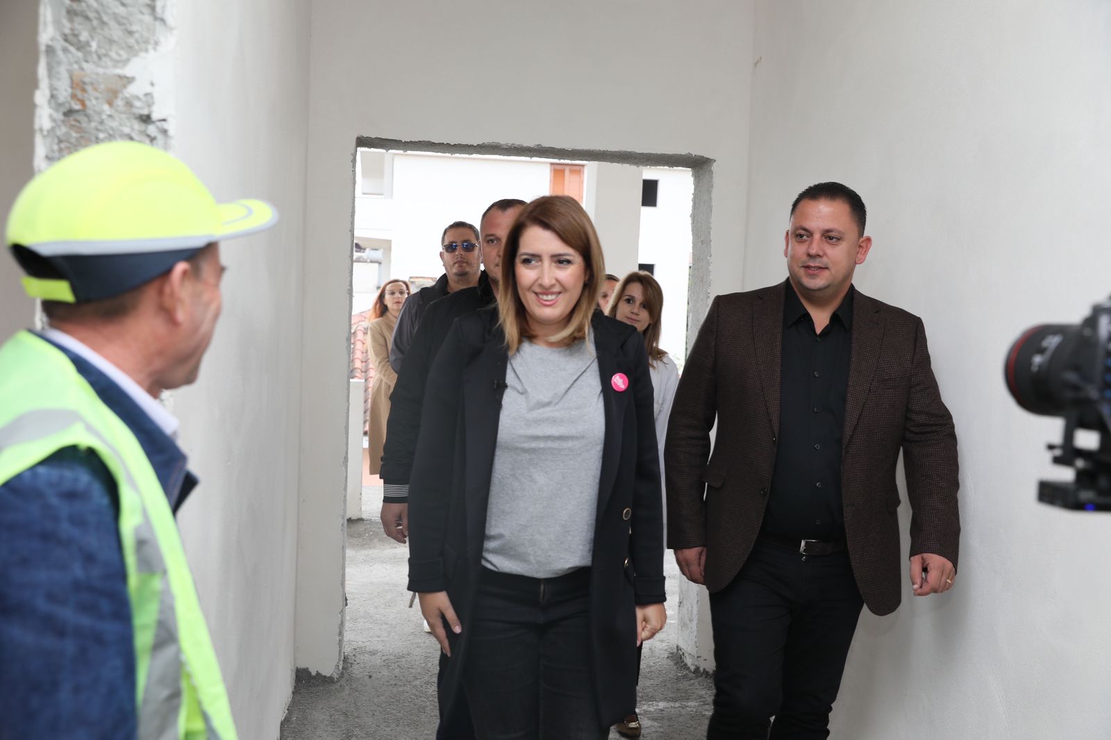 Manastirliu inspekton punimet në qendrën shëndetësore Luz i Vogël: Viti 2023 sërish do të çelë një kantier tjetër punimesh