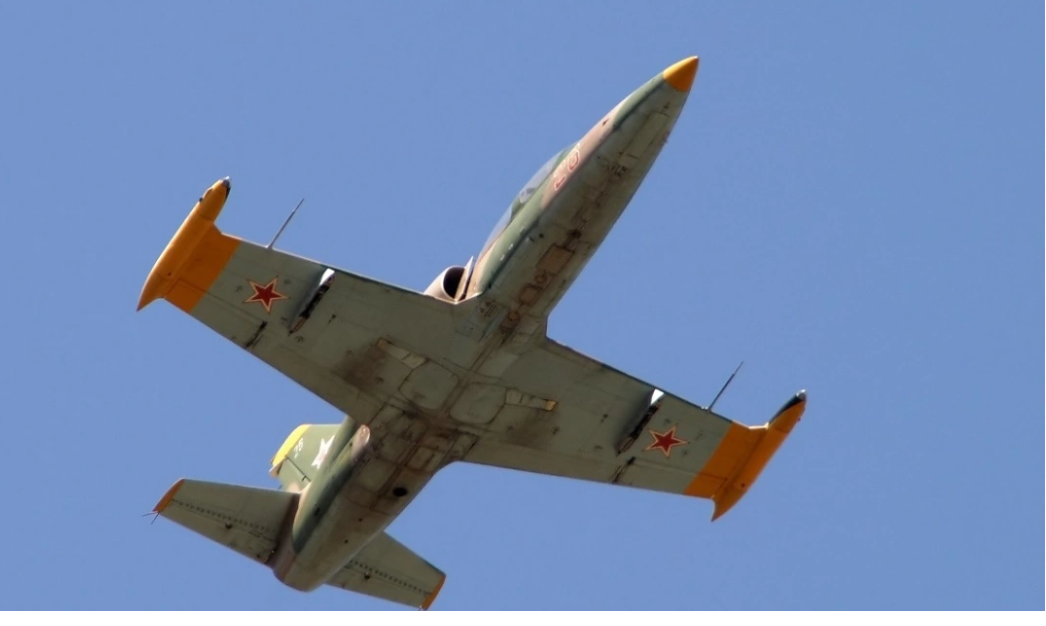 Rrëzohet avioni ushtarak në Mali, vdes piloti rus