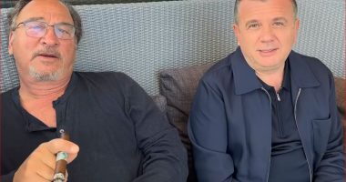 VIDEO/ Balla i mëson Jim Belushit të flasë shqip