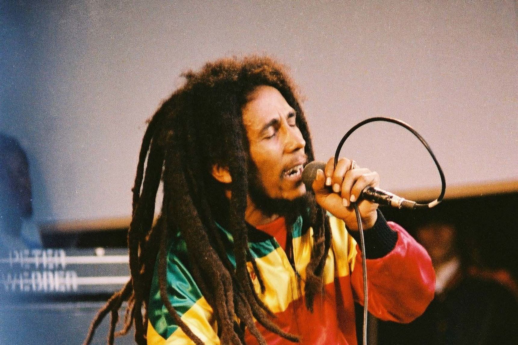 42 vite më parë, legjenda e muzikës, Bob Marley u rrëzua në skenë dhe u diagnostifikua me tumor në tru