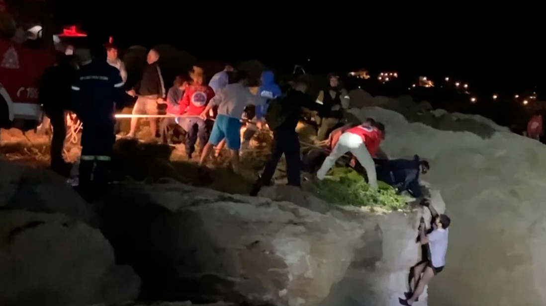 Përmbyset anija me emigrantë në Lesbos, të paktën 16 viktima