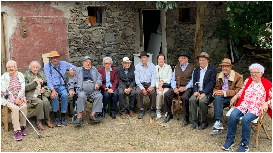 12 vëllezër dhe motra vendosin rekord Guinnes si familja më e vjetër në botë