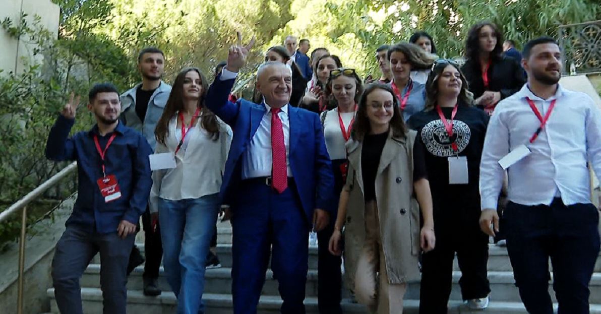 I vetmi kandidat për kreun e PL-së, Meta: Falenderoj delegatët për votëbesimin